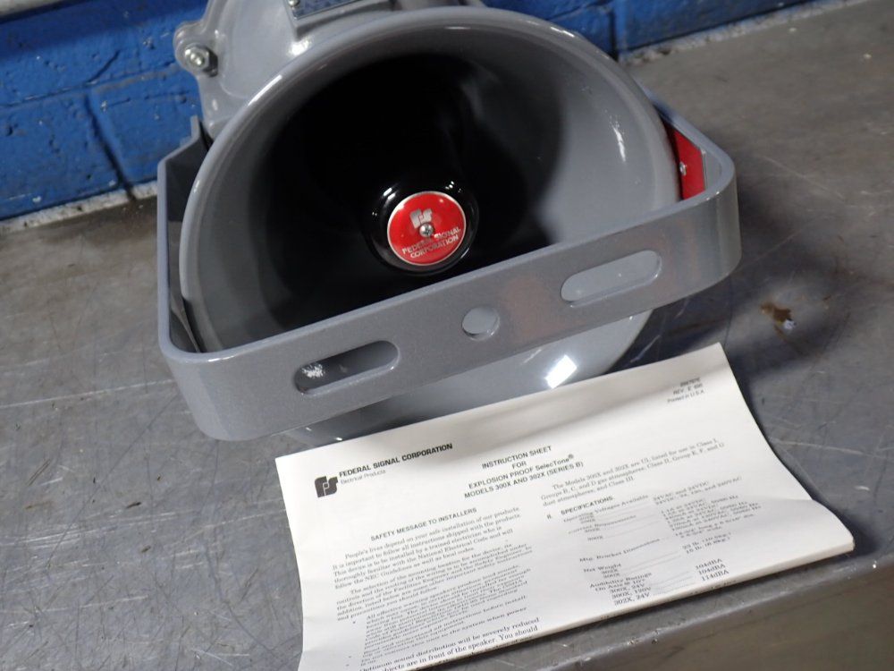 Federal Signal Corporation 0.27 Amps Amplified Speaker - 300x