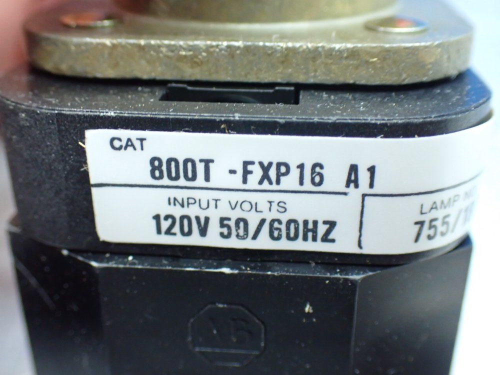 Allen-bradley 2, Illuminated Pushbuttons, Red Cap - 800t-fxp16ra1