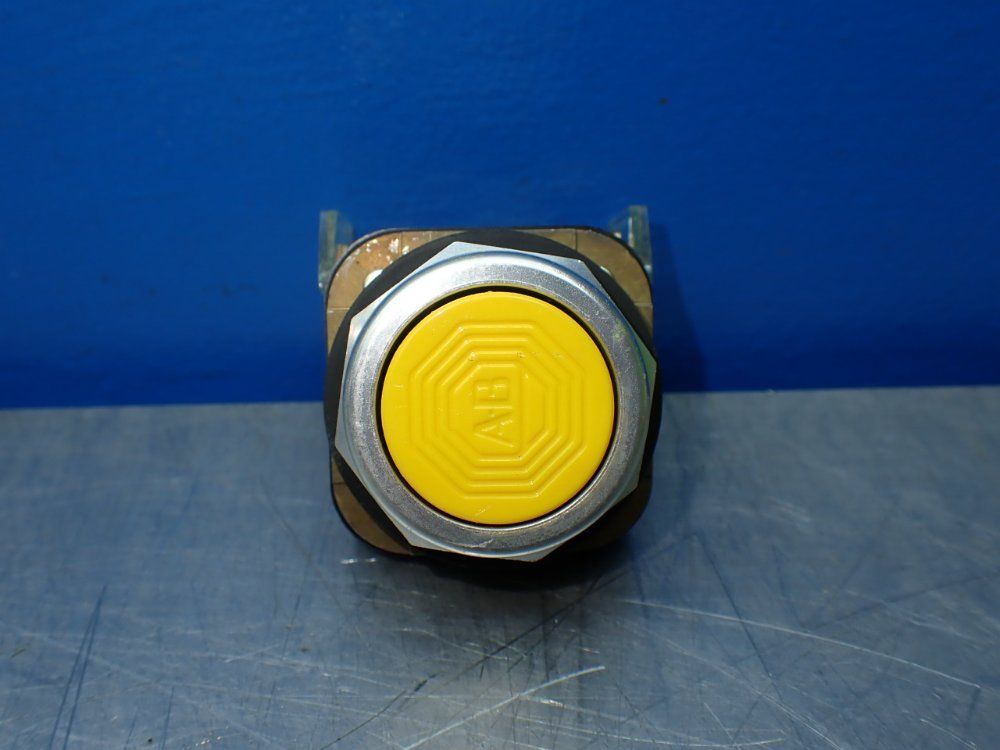 Allen-bradley 4, Push Buttons Yellow Head. - 800t-a9a