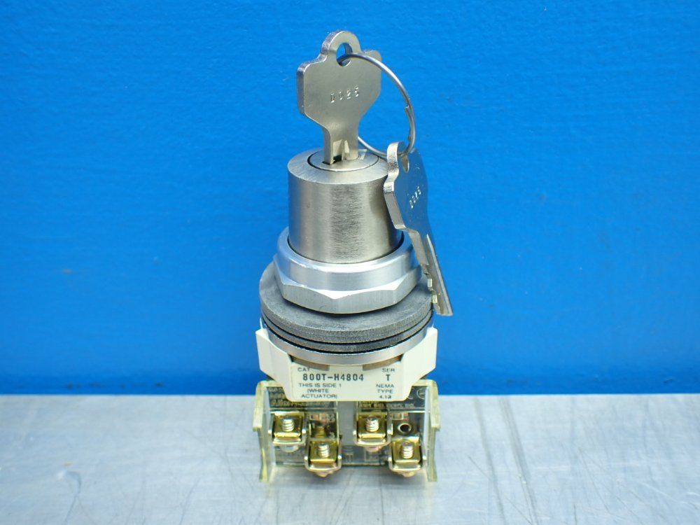 Allen-bradley 2, Selector Switches. 2-position Cylinder Lock - 800t-h4804b