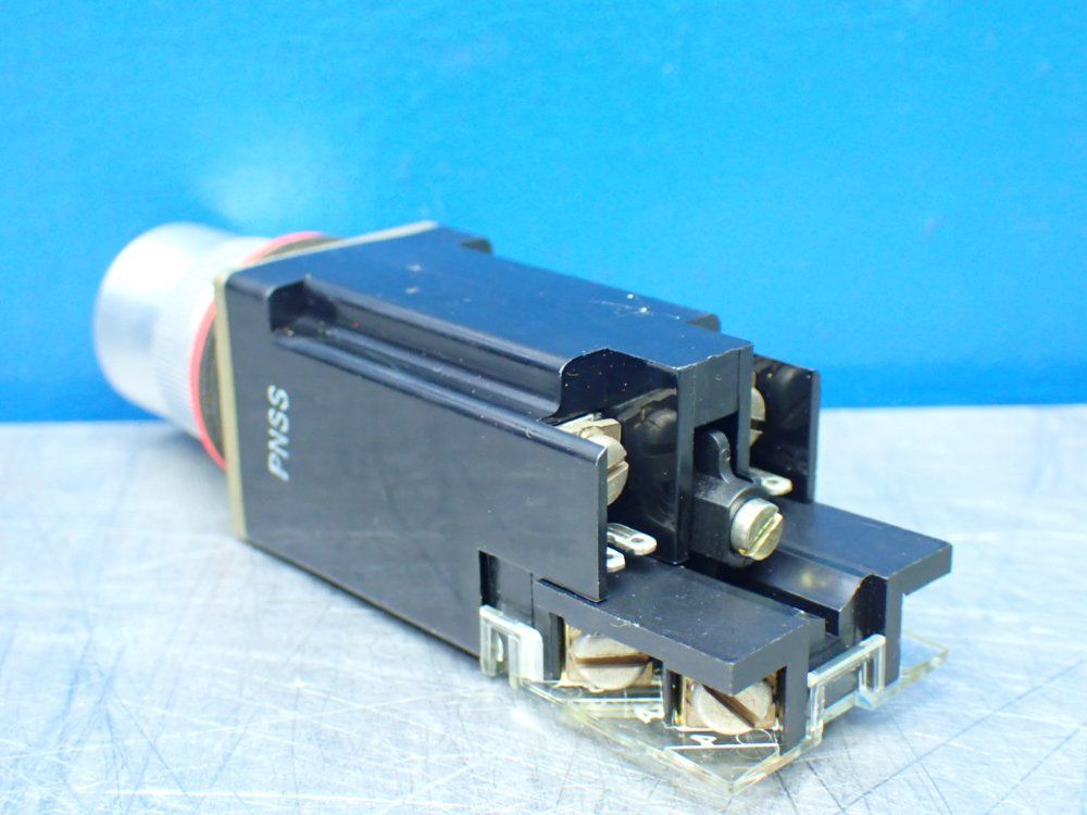 Allen-bradley 3, Small Round Illuminated Push Buttons: Amber - 800mr-qa24aak