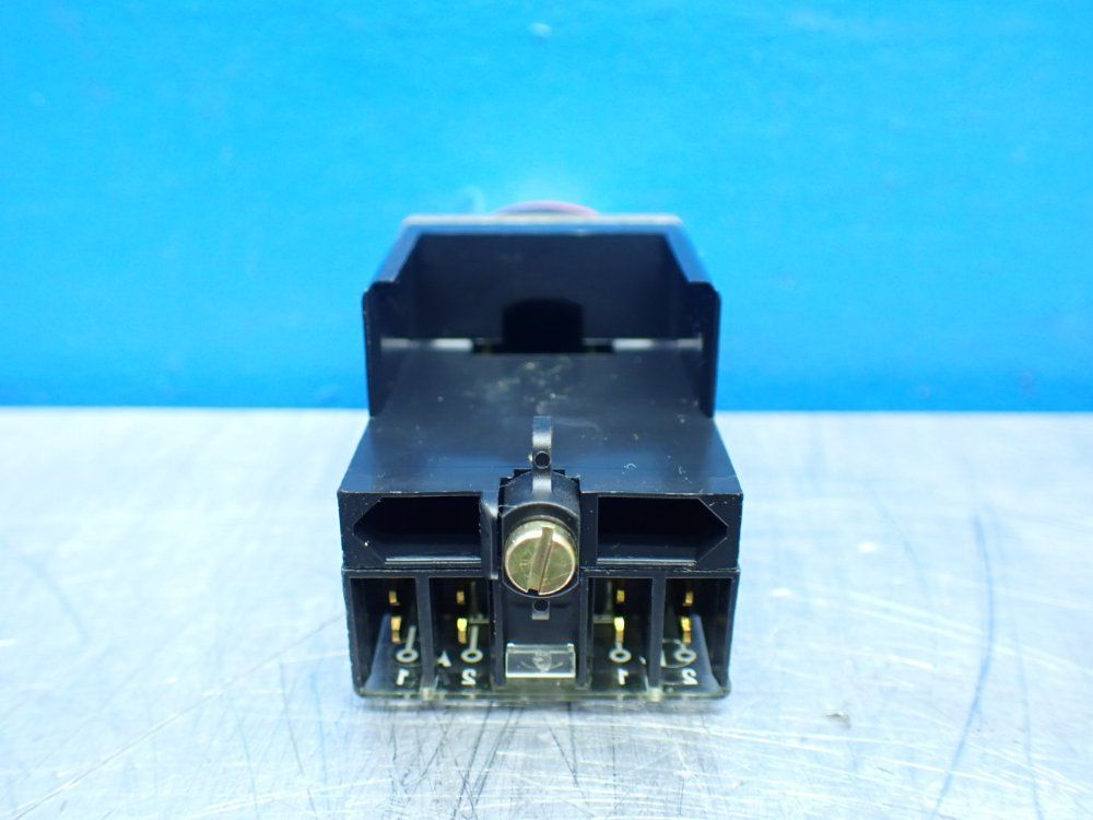 Allen-bradley 3, Small Round Push Buttons. Green Flush Head - 800mr-a1a