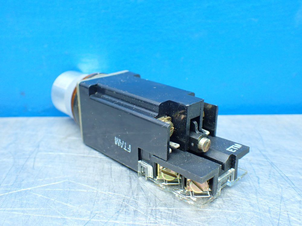 Allen-bradley 3, Illuminated Push Buttons - 800mr-qa24ga