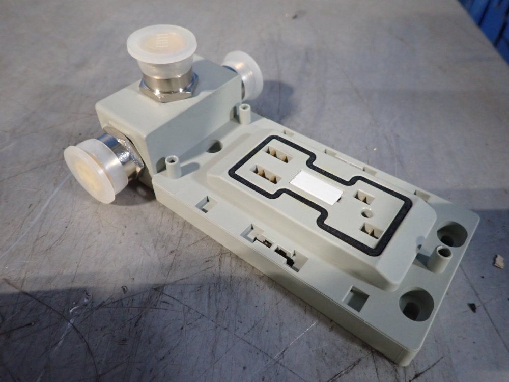 Allen Bradley Plc Module - 1792d-cb18p