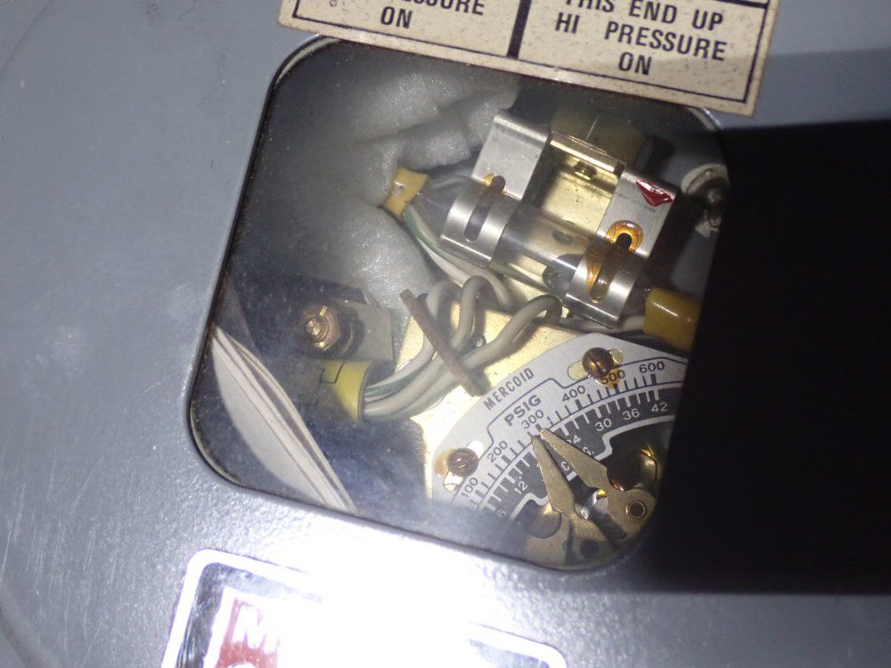Mercoid Position Switch - Daw23-153r10s