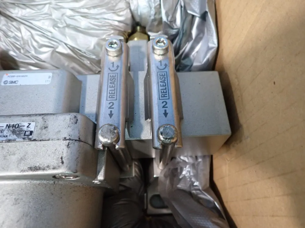 Smc Pneumatic Filter Unit - Ac60-g4h02a