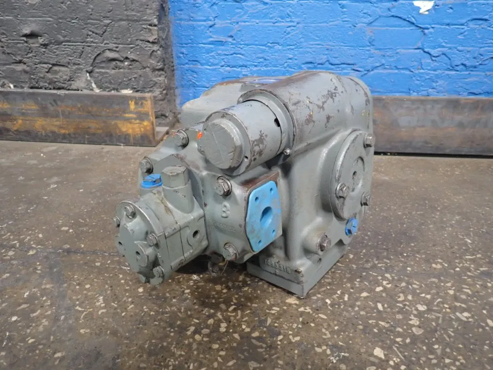 Sauer Sunstrand Hydraulic Piston Pump - 23m-2039 Ccw