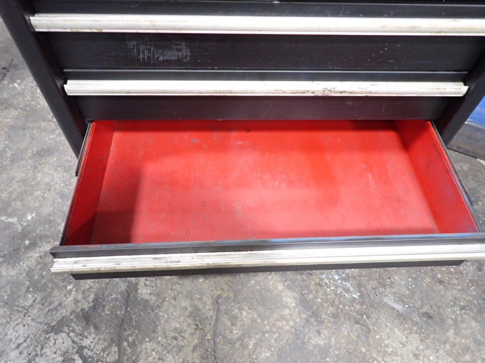 9 Drawers Tool Cabinet