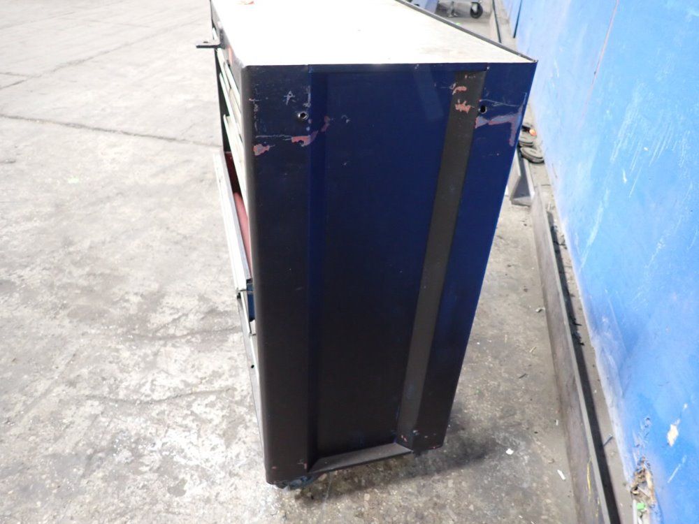 9 Drawers Tool Cabinet