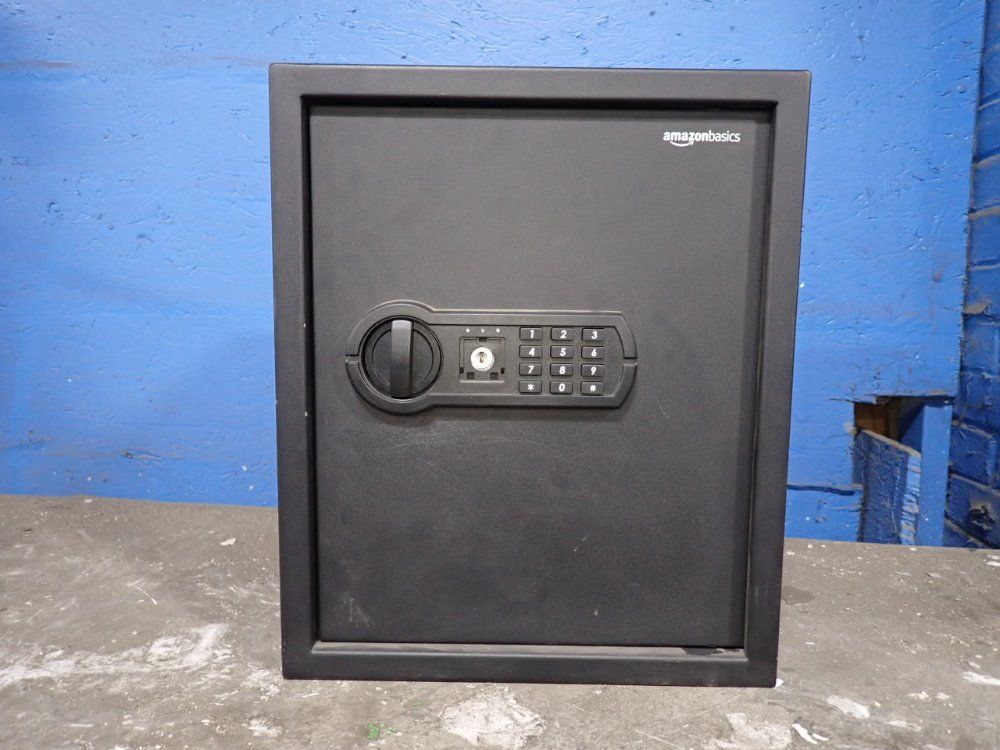 Amazon Basics Safe