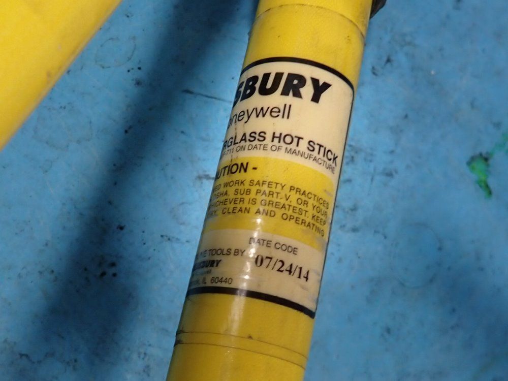 Honeywell Fiberglass Hot Sticks - 24401 / 24400