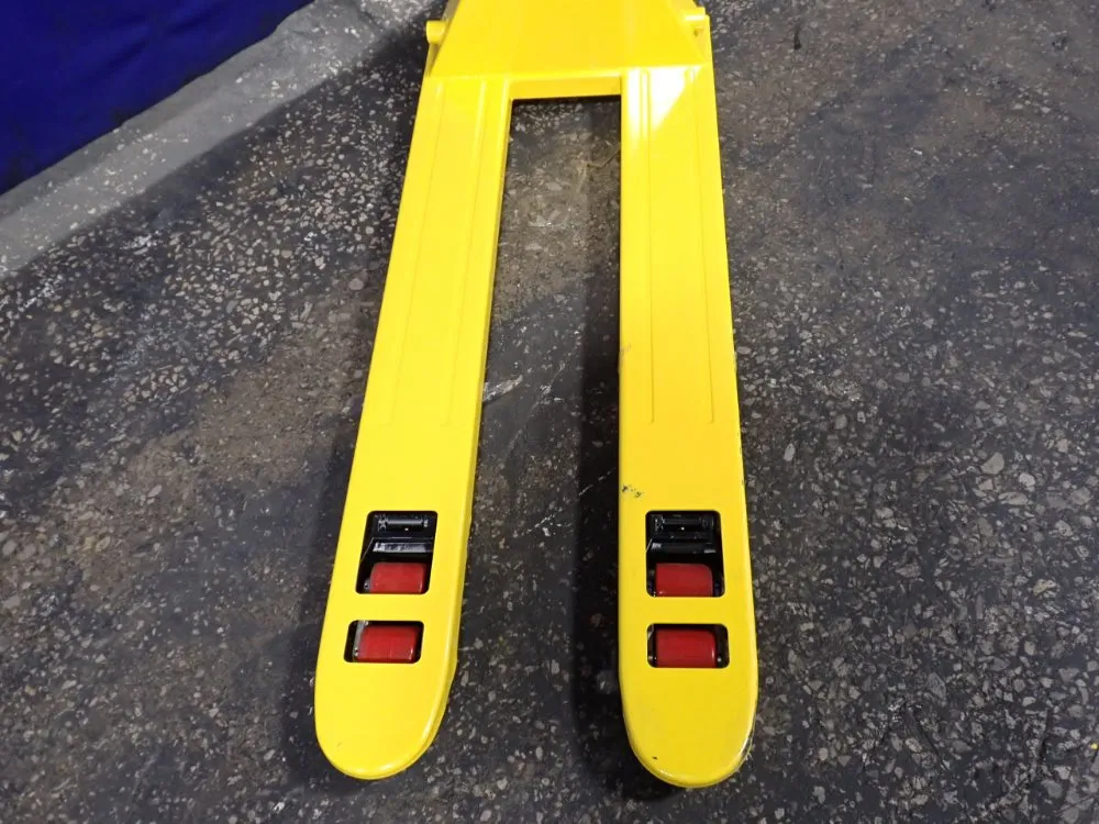 Move It 6000 Lbs Pallet Jack - 2048.6