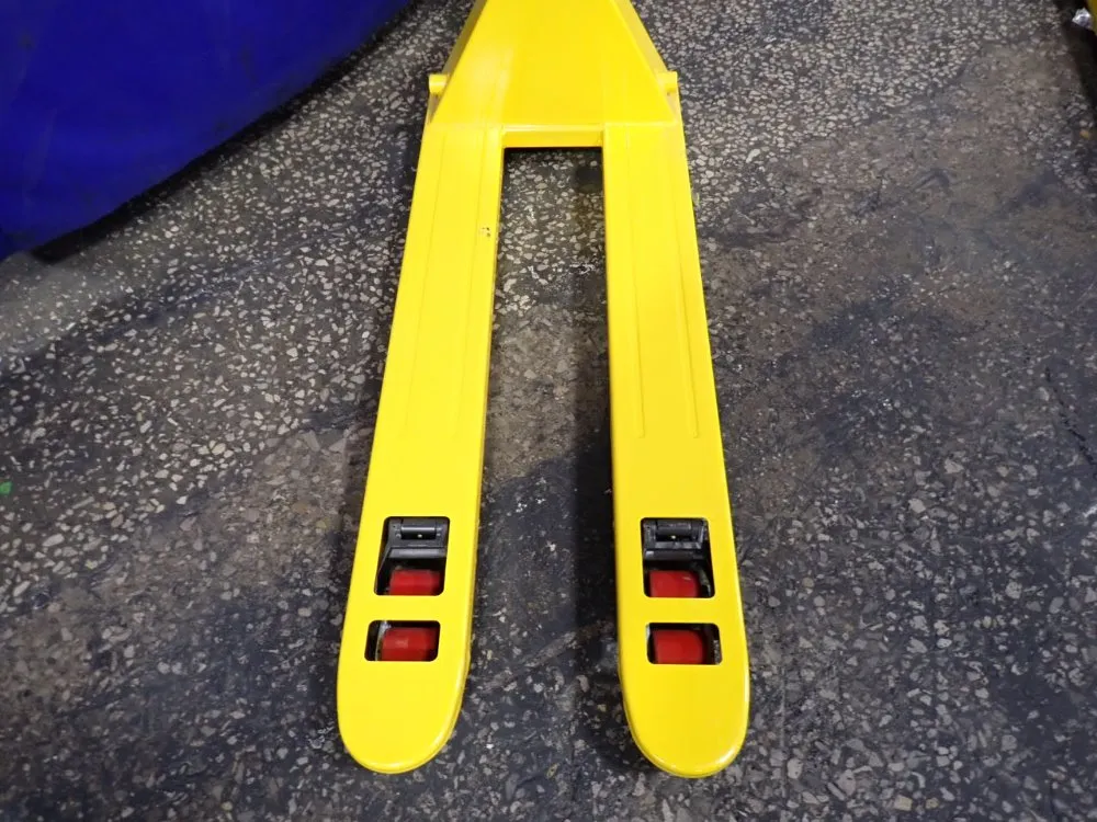 Move It 6000 Lbs Pallet Jack - 2048.6