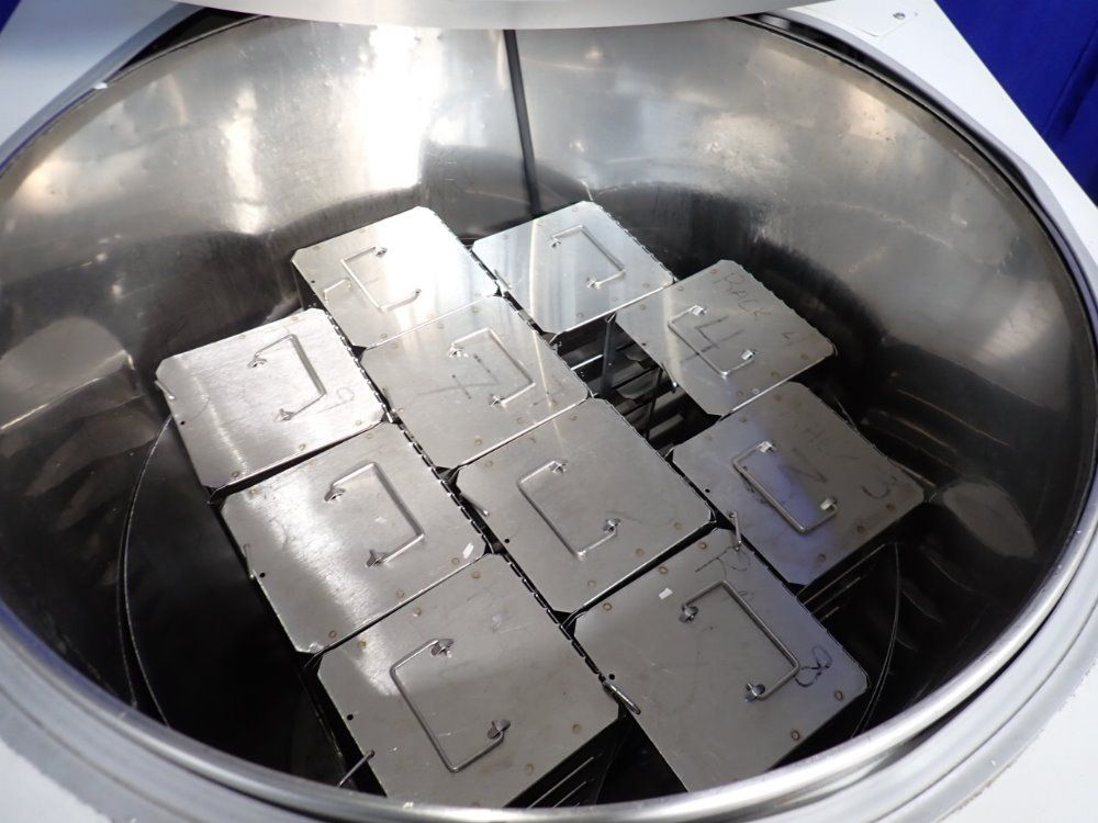 Thermo Fisher Scientific 26" Dia. X 25" Liquid Nitrogen Storage System - 7402