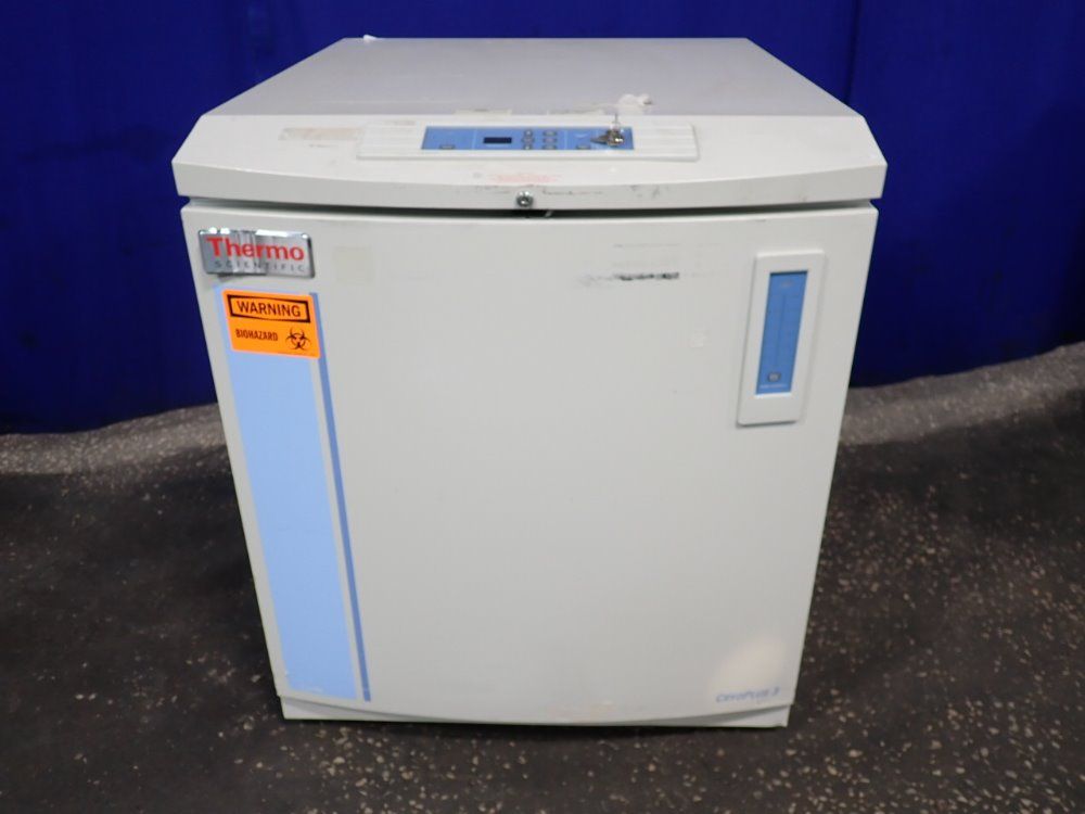 Thermo Fisher Scientific 31" Dia. X 30" Liquid Nitrogen Storage System - 7404