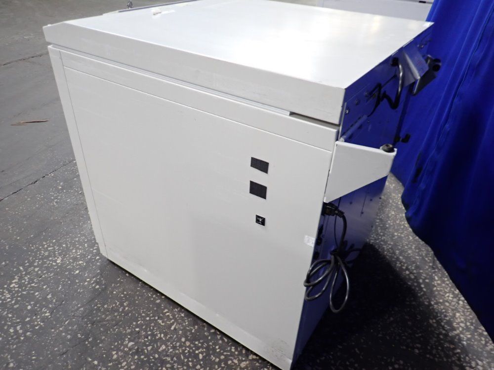 Thermo Fisher Scientific 31" Dia. X 30" Liquid Nitrogen Storage System - 7404