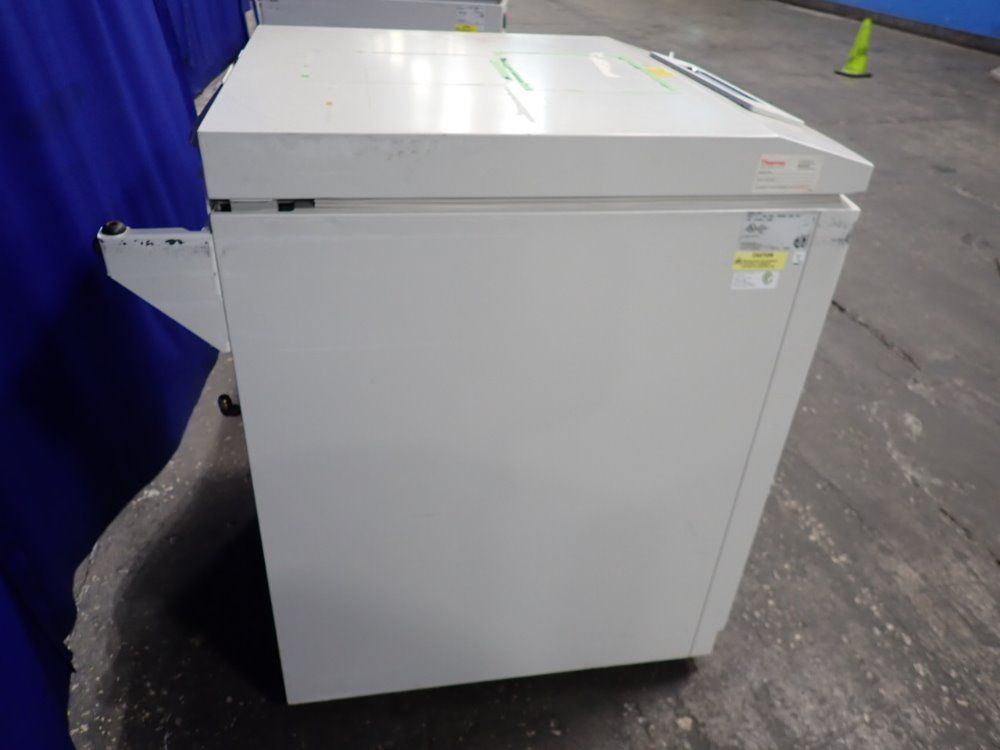 Thermo Fisher Scientific 24" Dia. X 34" Liquid Nitrogen Storage System - 7402