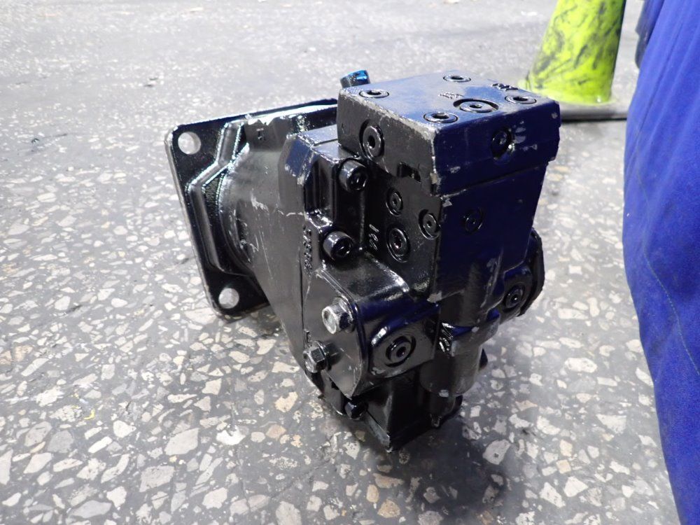 Danfoss Hydraulic Pump - 51v110 Rf1n
