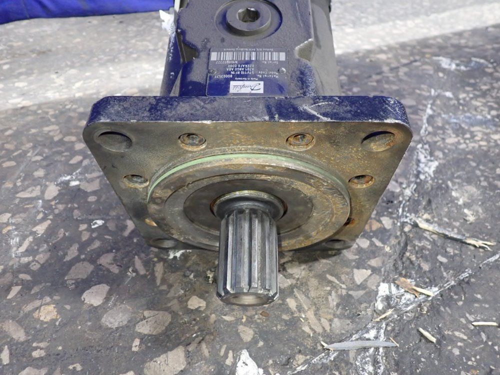 Danfoss Hydraulic Pump - 51v110 Rf1n