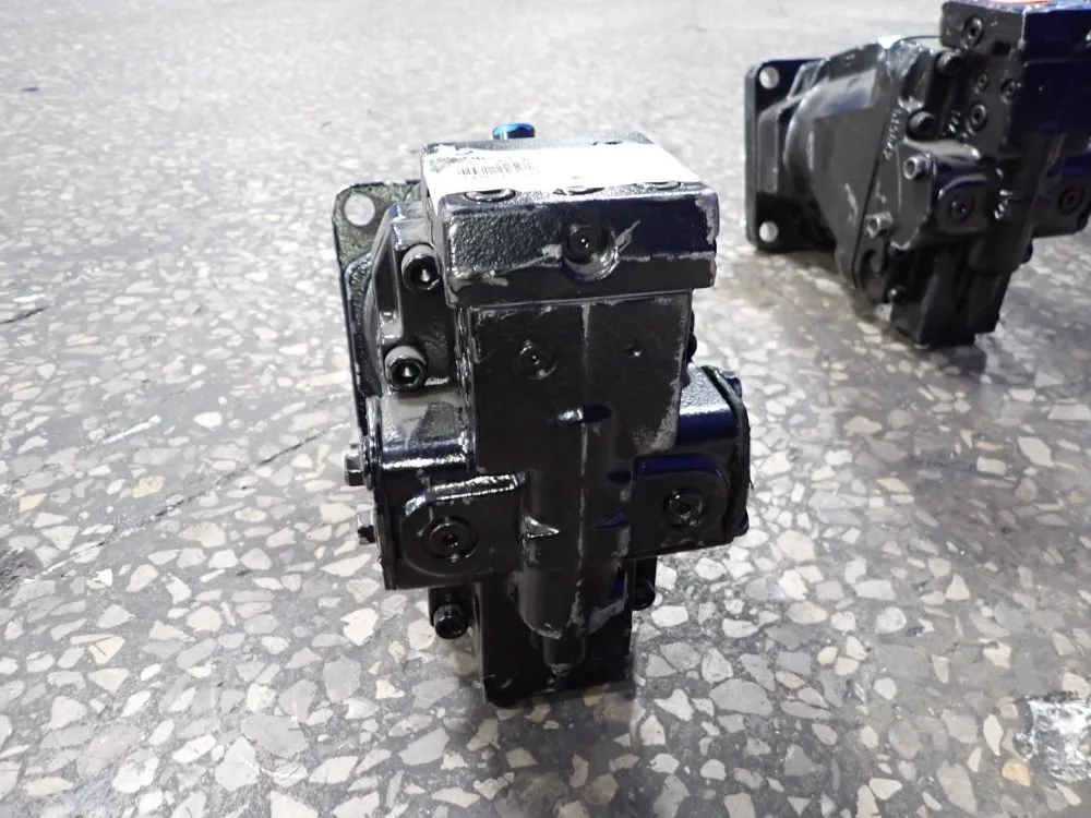 Danfoss Hydraulic Pump - 51v110 Rf1n