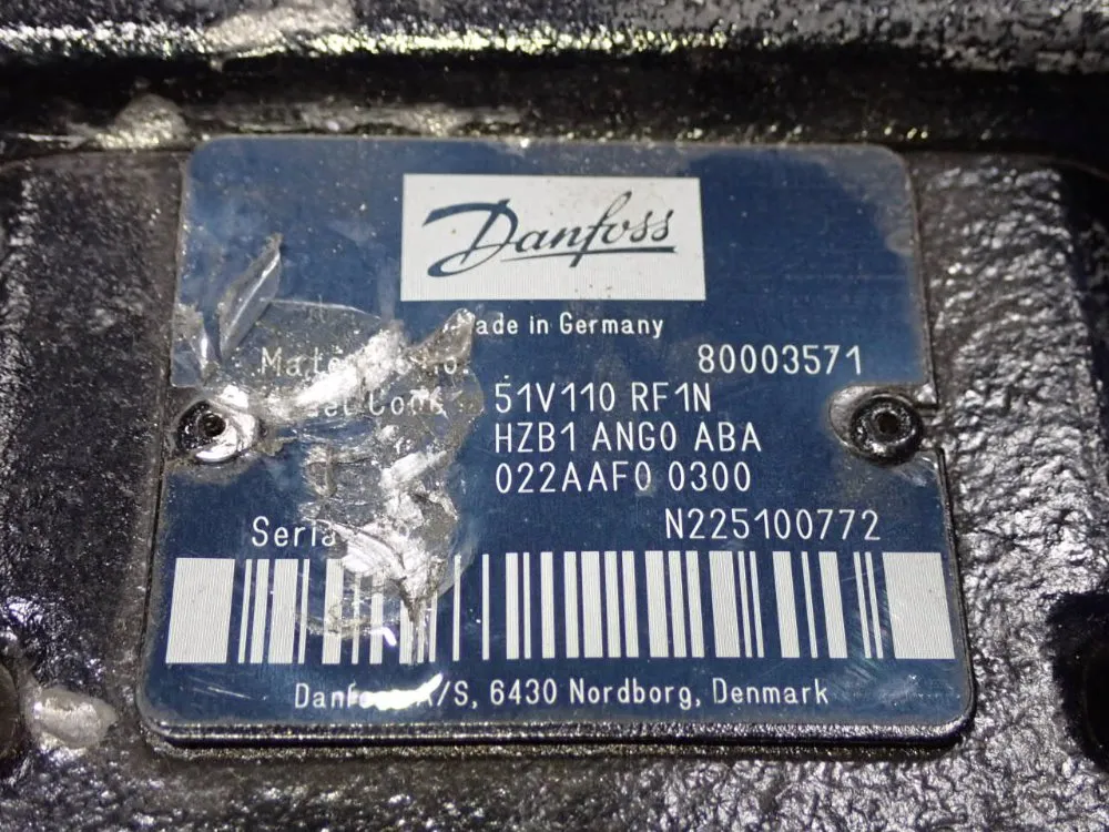 Danfoss Hydraulic Pump - 51v110 Rf1n