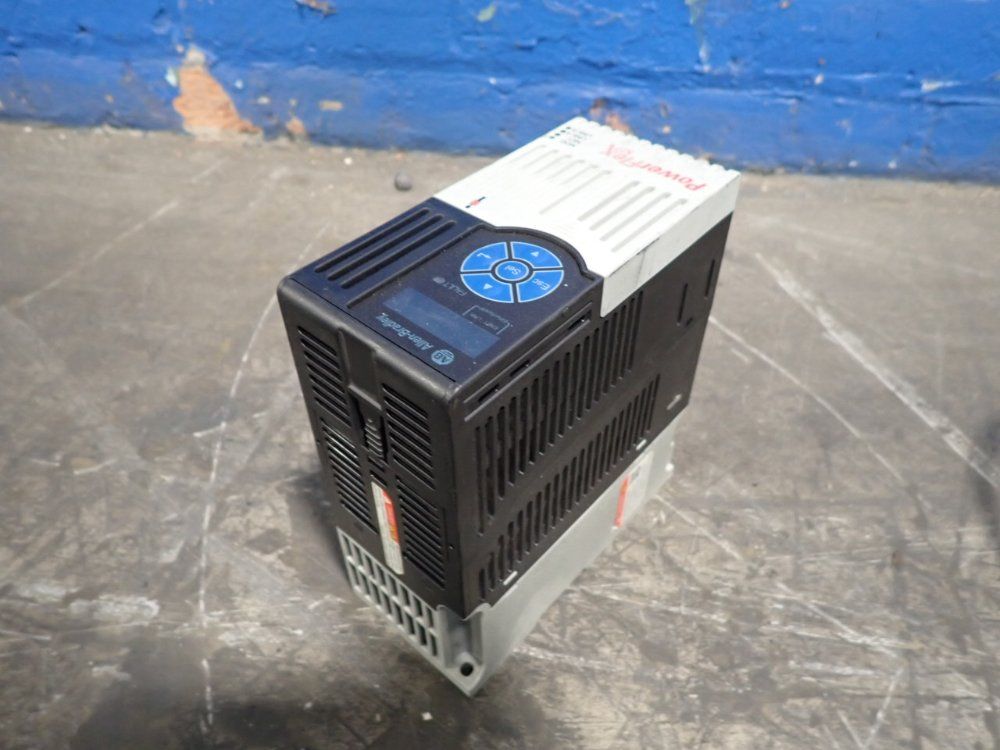 Allen Bradley 1hp Ac Drive - 25c-a4p8n114