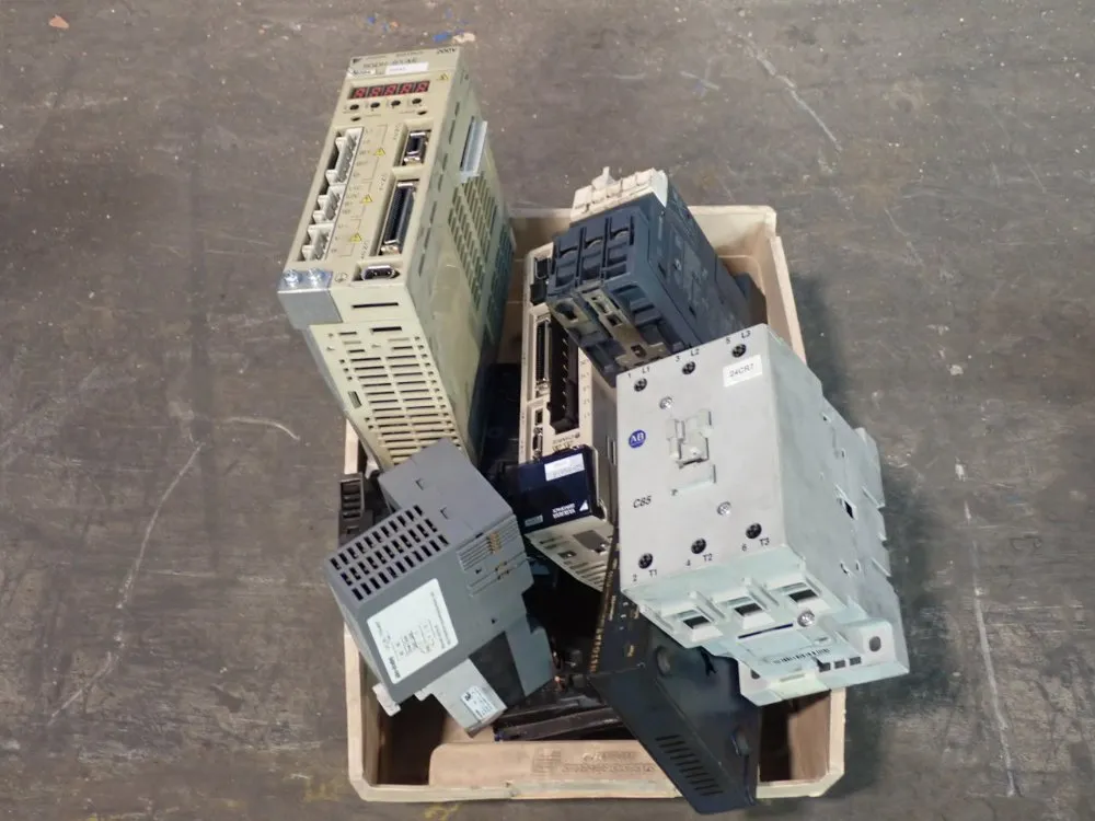 Allen Bradley, Yaskawa Electric, Netgear Servo Amplifier, Contactor, Ehternet Switch