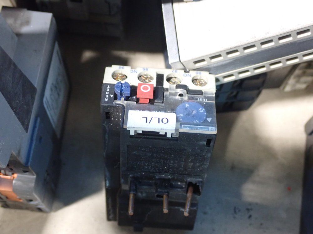 Allen Bradley, Yaskawa Electric, Netgear Servo Amplifier, Contactor, Ehternet Switch