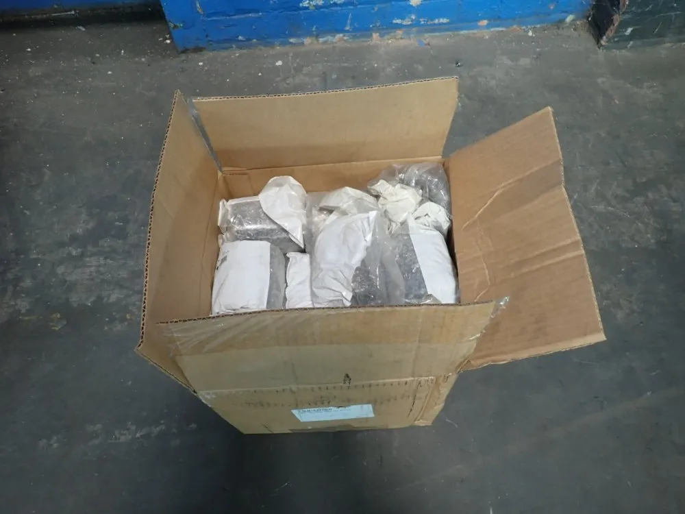 Eaton Multi-pin Glove Nut - Czp-7024-20a