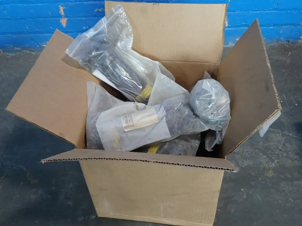 Eaton Inline Plug Shell - Czreml-xx20