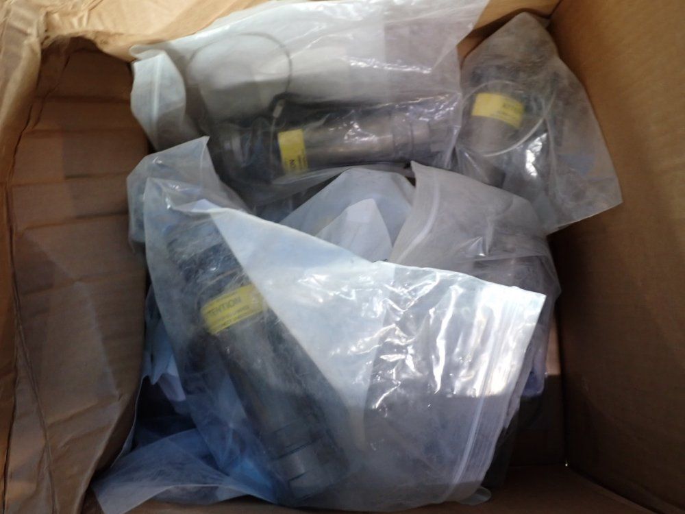 Eaton Inline Plug Shell - Czrekl-xx16