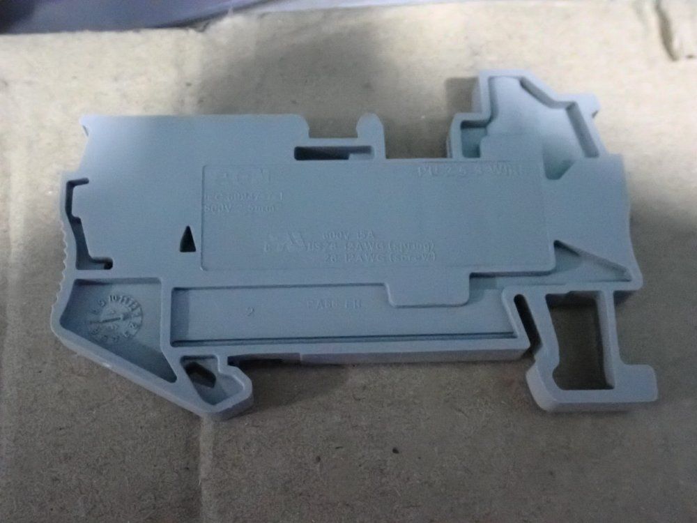 Eaton Terminal Blocks - Xbpu25d12