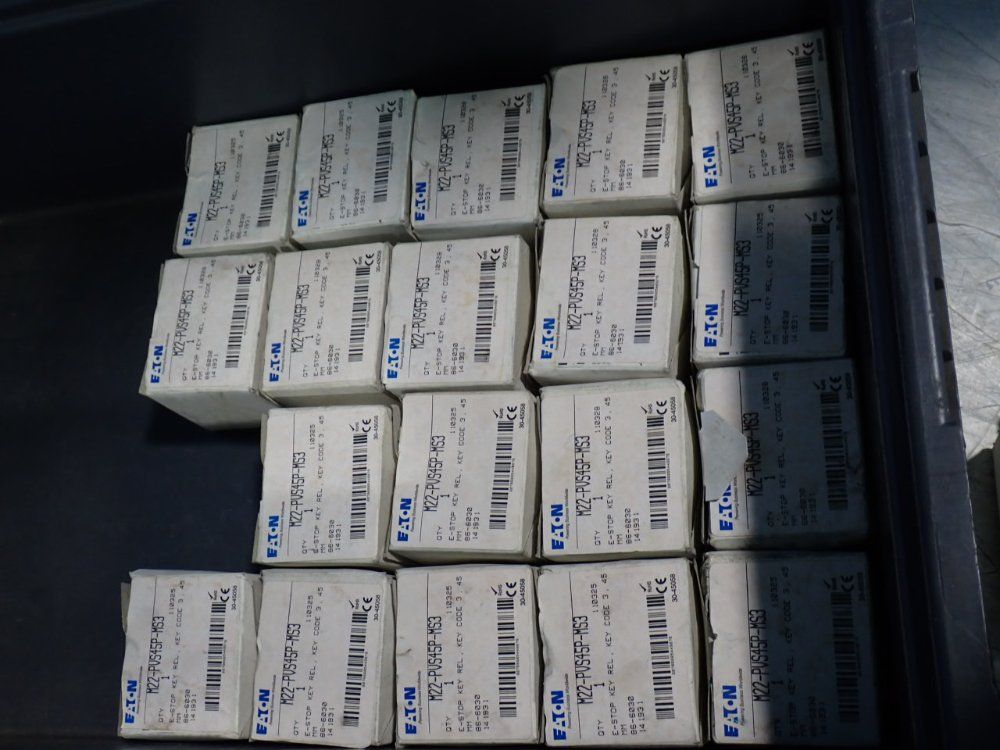 Eaton E-stop Pushbutton - M22-pvs45p-ms3