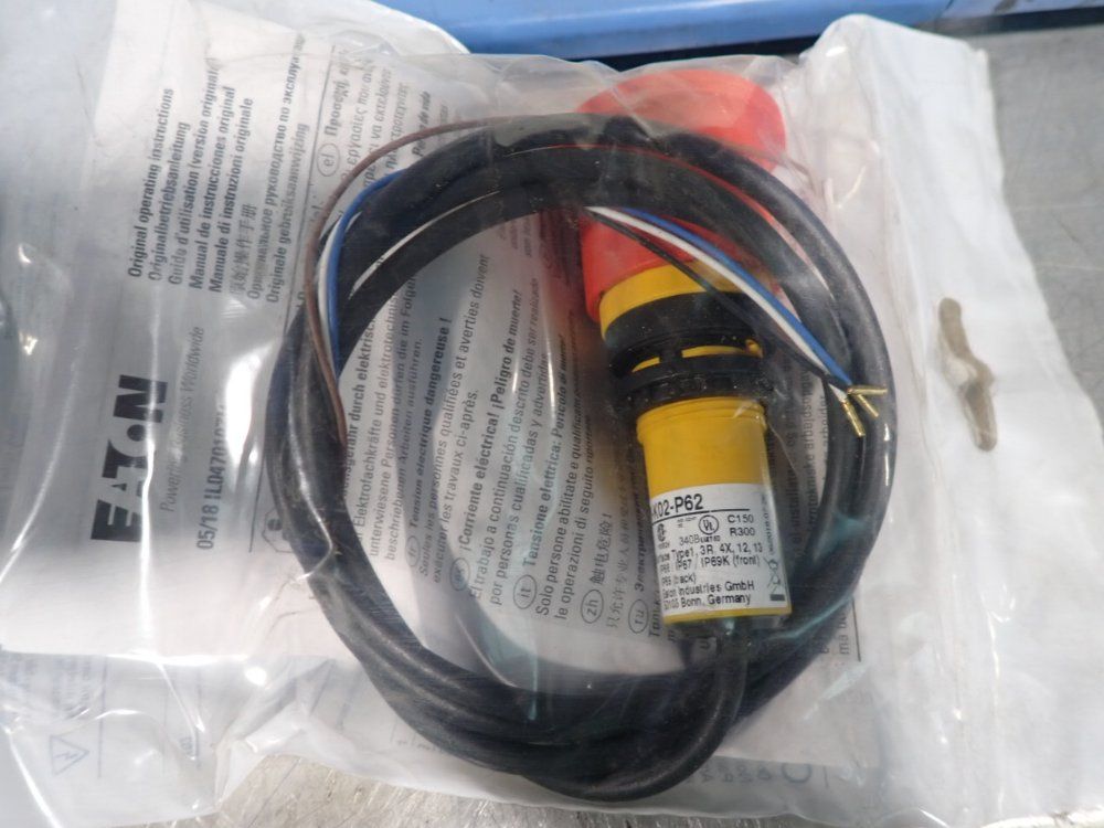 Eaton Push Buttons - C22-pvt45p-mpi-k02-p62