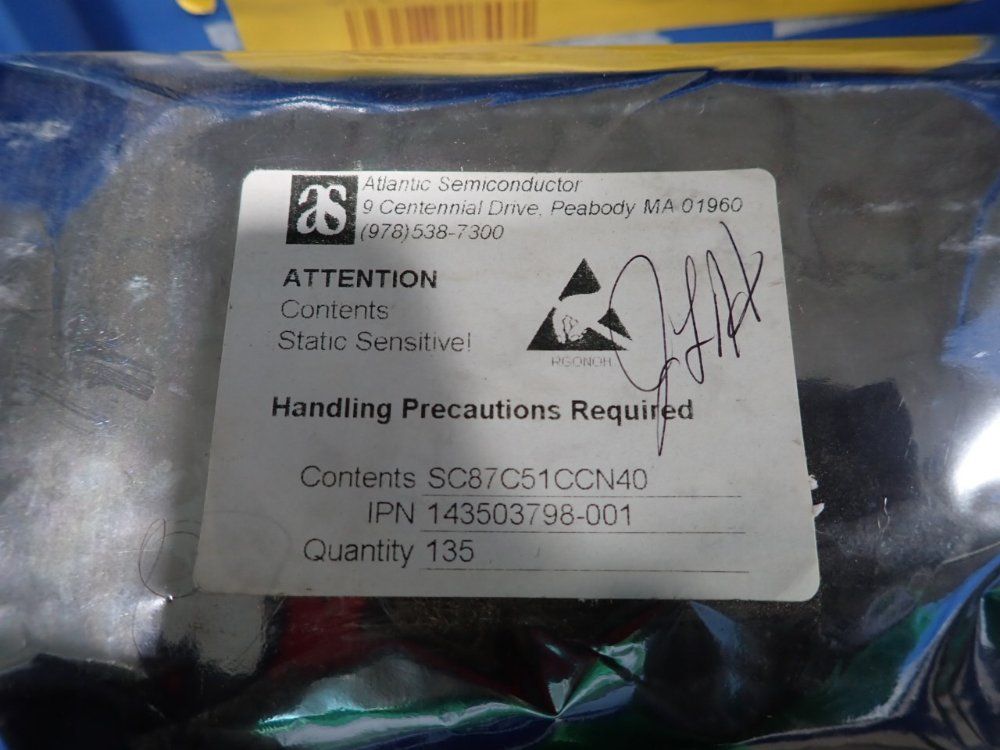 Philips Semiconductors - Sc87c51ccn40