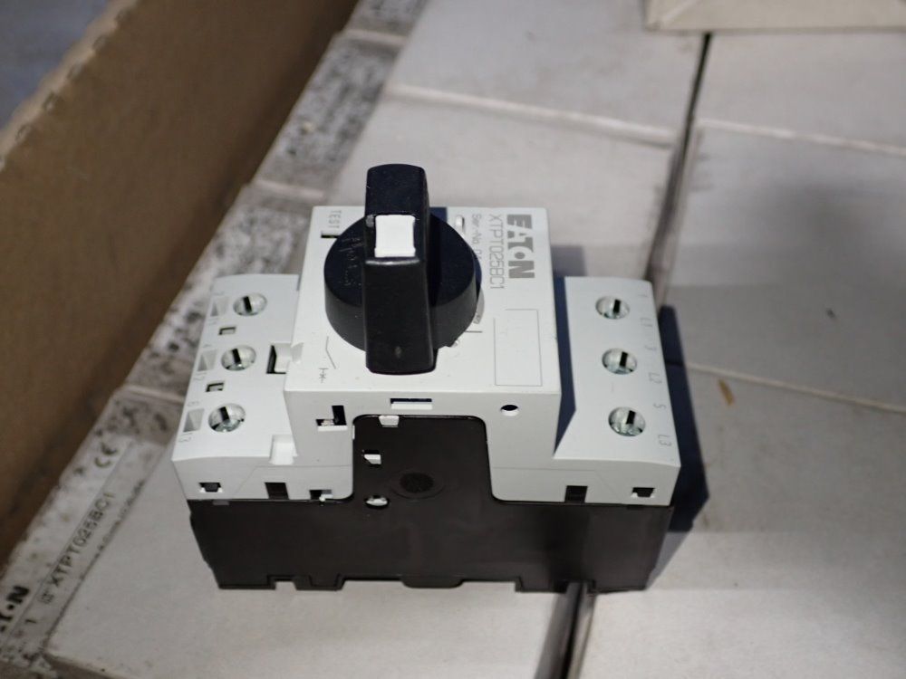 Eaton Contactors - Xtpt025bc1