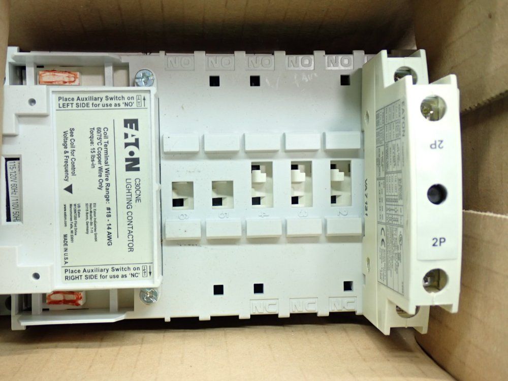 Eaton C30-series Lighting Contactor Unit - C30cne20a0