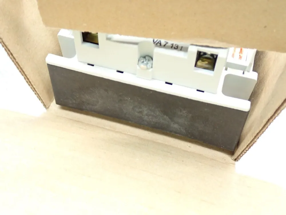 Eaton C30-series Lighting Contactor Unit - C30cne20a0