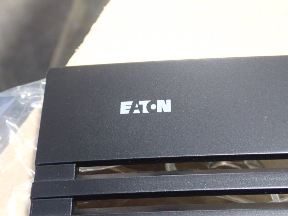 Eaton Front Panel - 157809030-001