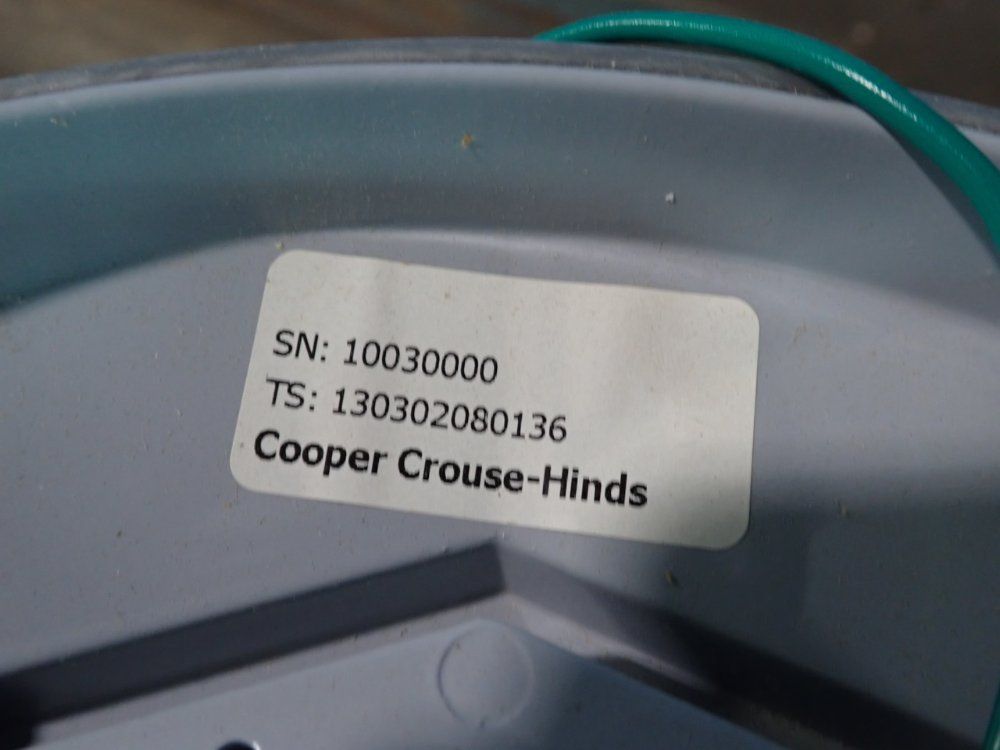 Cooper Crouse-hinds Led Light Fixtures - If1645 / Vmv