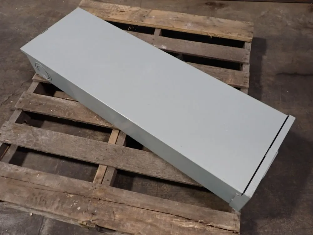 General Electric 200 Amp Load Center - Tm4020rcu