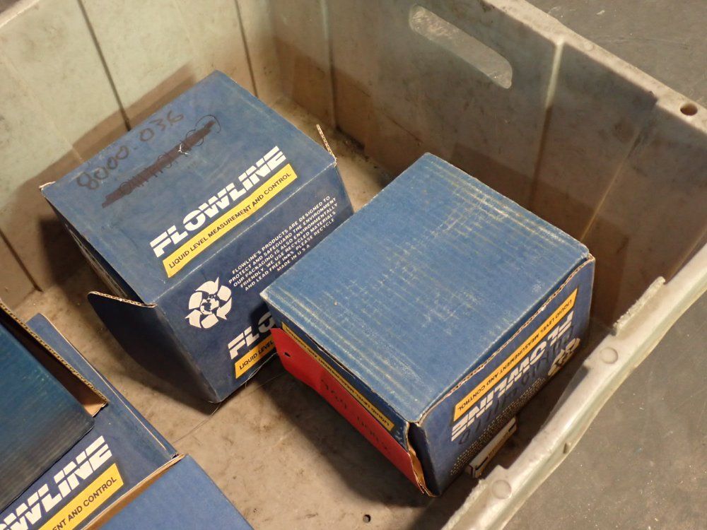 Flowline Ultrasonic Level Transmitters - La15-5001