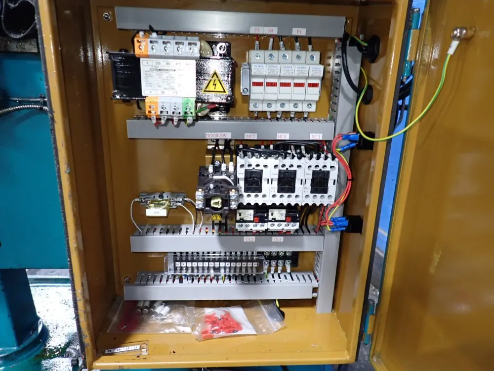 Clausing 10" X 54" Vertical Mill - 3vs08