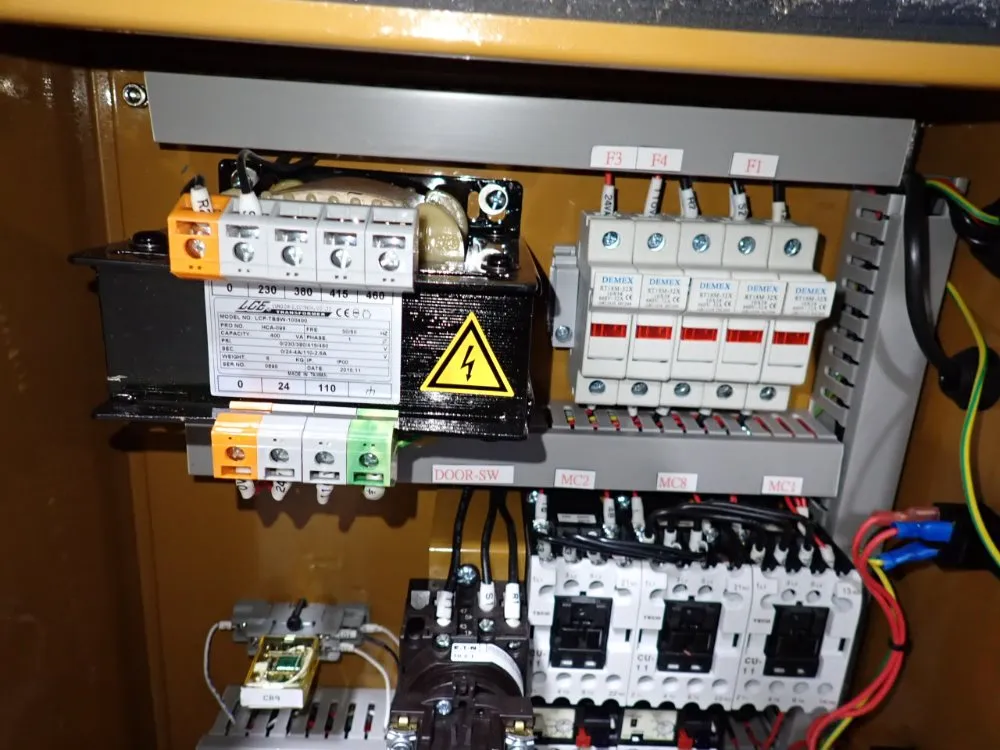 Clausing 10" X 54" Vertical Mill - 3vs08