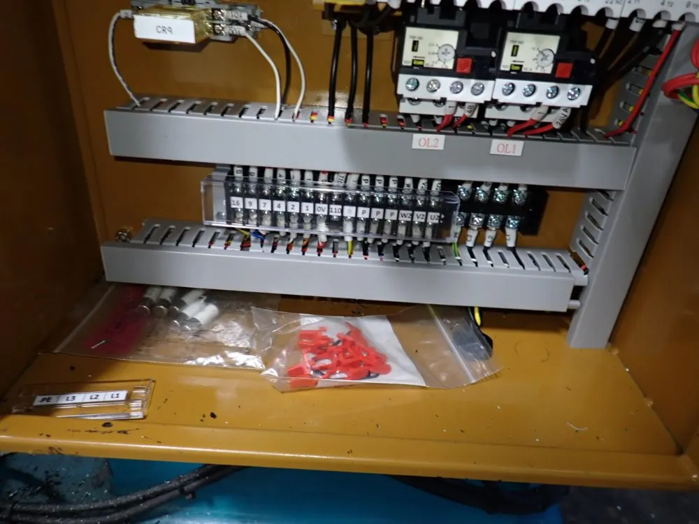 Clausing 10" X 54" Vertical Mill - 3vs08