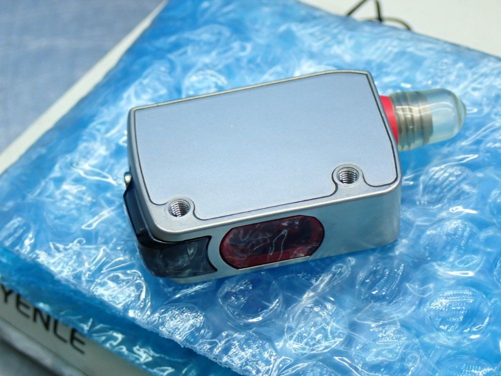 Keyence Lr-zb250cp Photoelectric Sensor - Lr-zb250cp