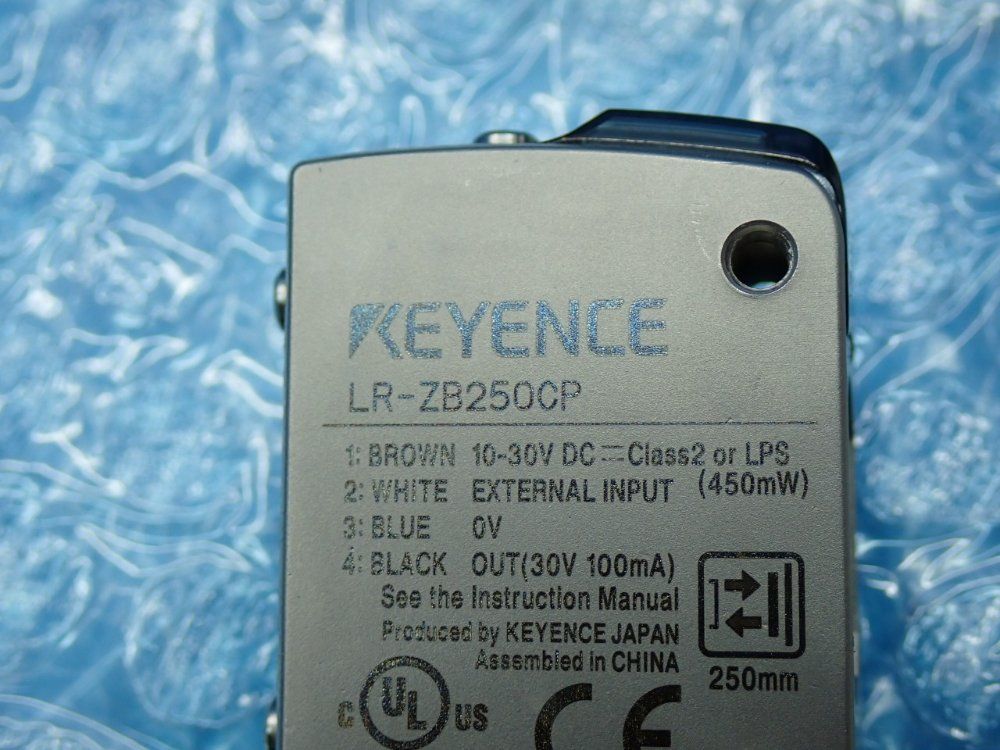 Keyence Lr-zb250cp Photoelectric Sensor - Lr-zb250cp