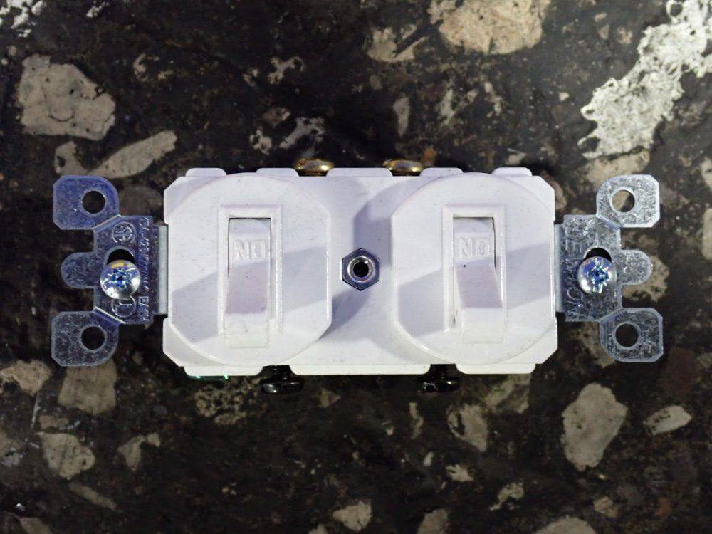 Panduit / Eaton Lugs / Switch - Lcax4/0-12-x / B330agd