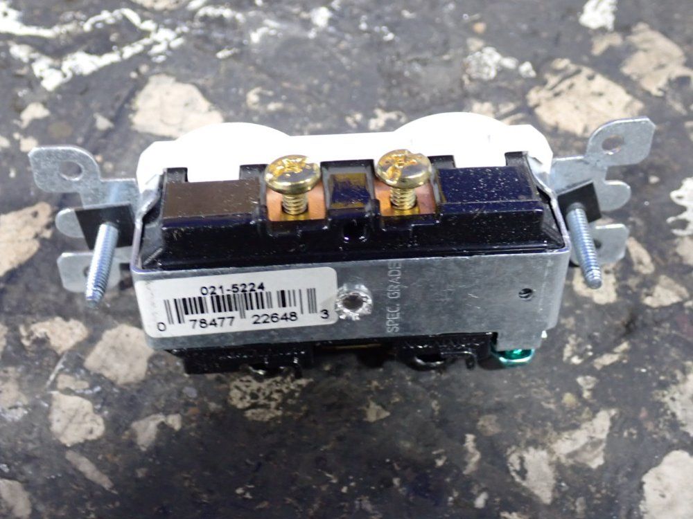 Panduit / Eaton Lugs / Switch - Lcax4/0-12-x / B330agd