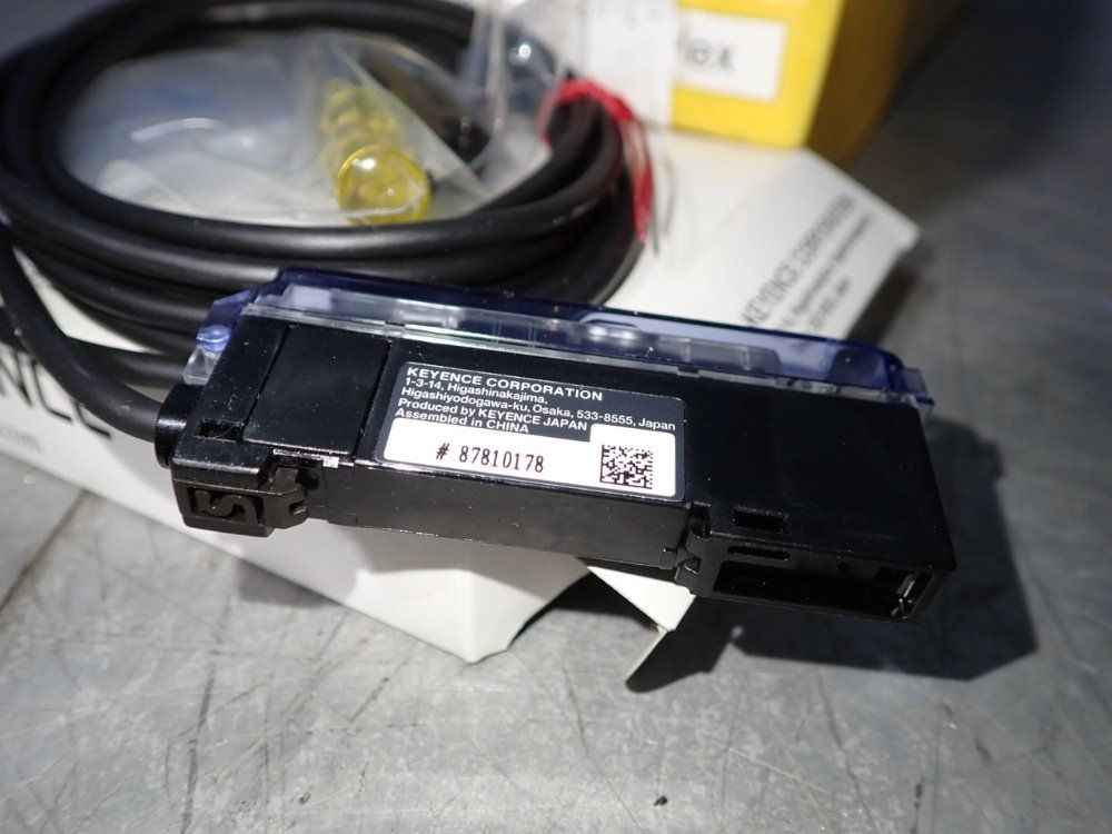 Keyence Amplifier - Es-m1